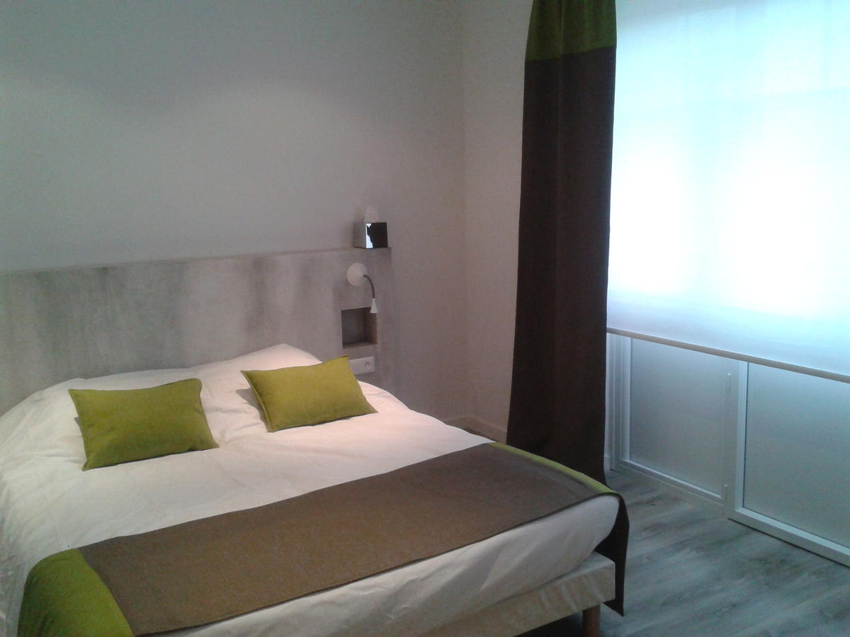 Logis - Hotel Restaurant Du Canard Hangest-sur-Somme Phòng bức ảnh